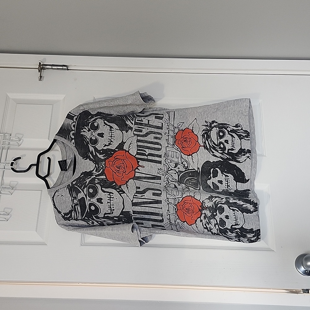 Guns N" Roses graphic mens t-shirt